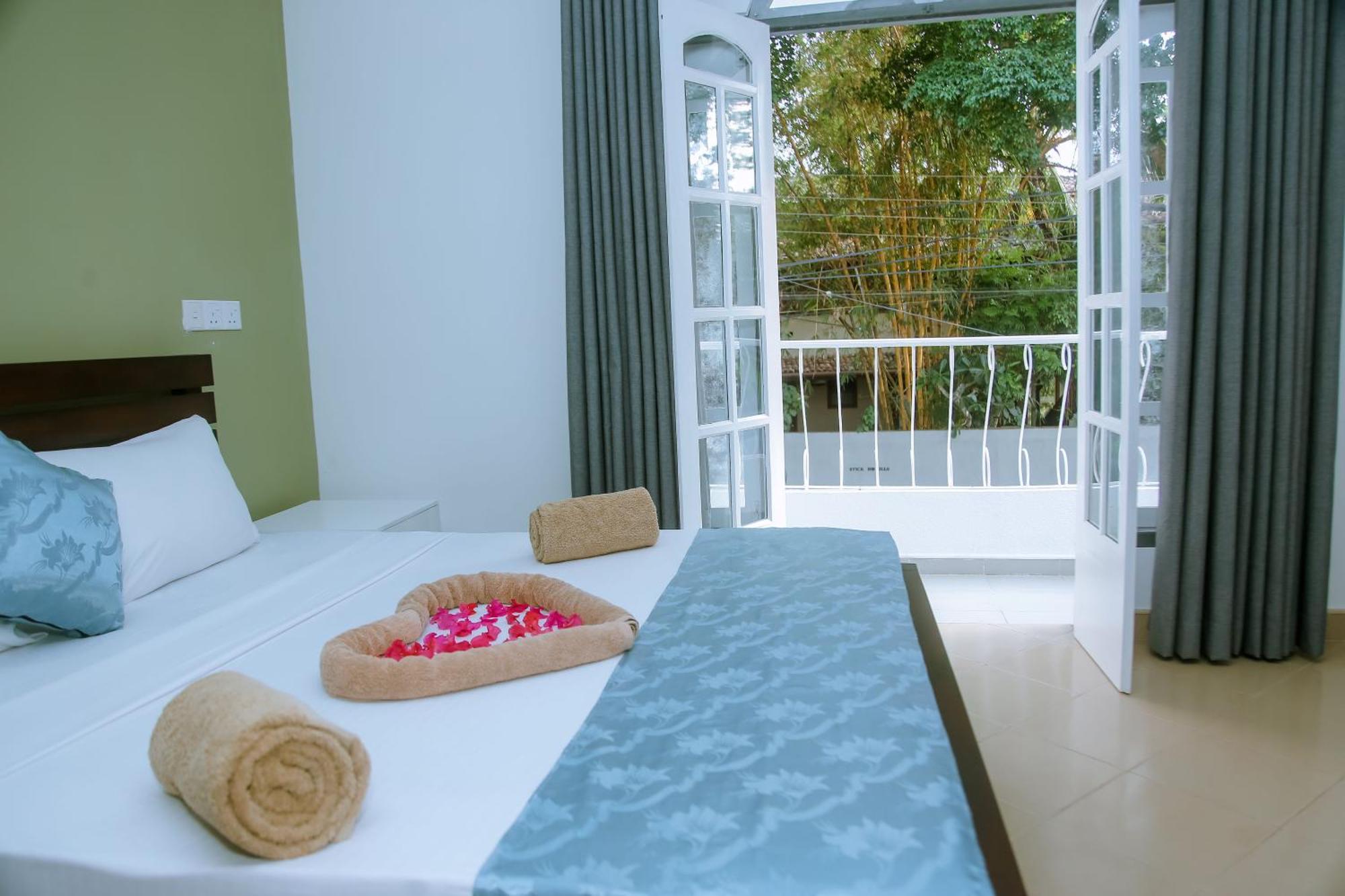 Hotel Anchorage Mirissa Extérieur photo