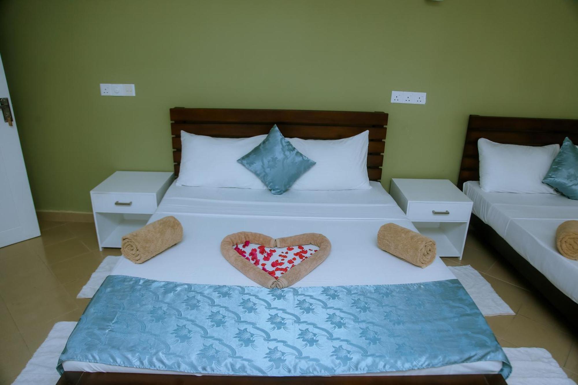 Hotel Anchorage Mirissa Extérieur photo